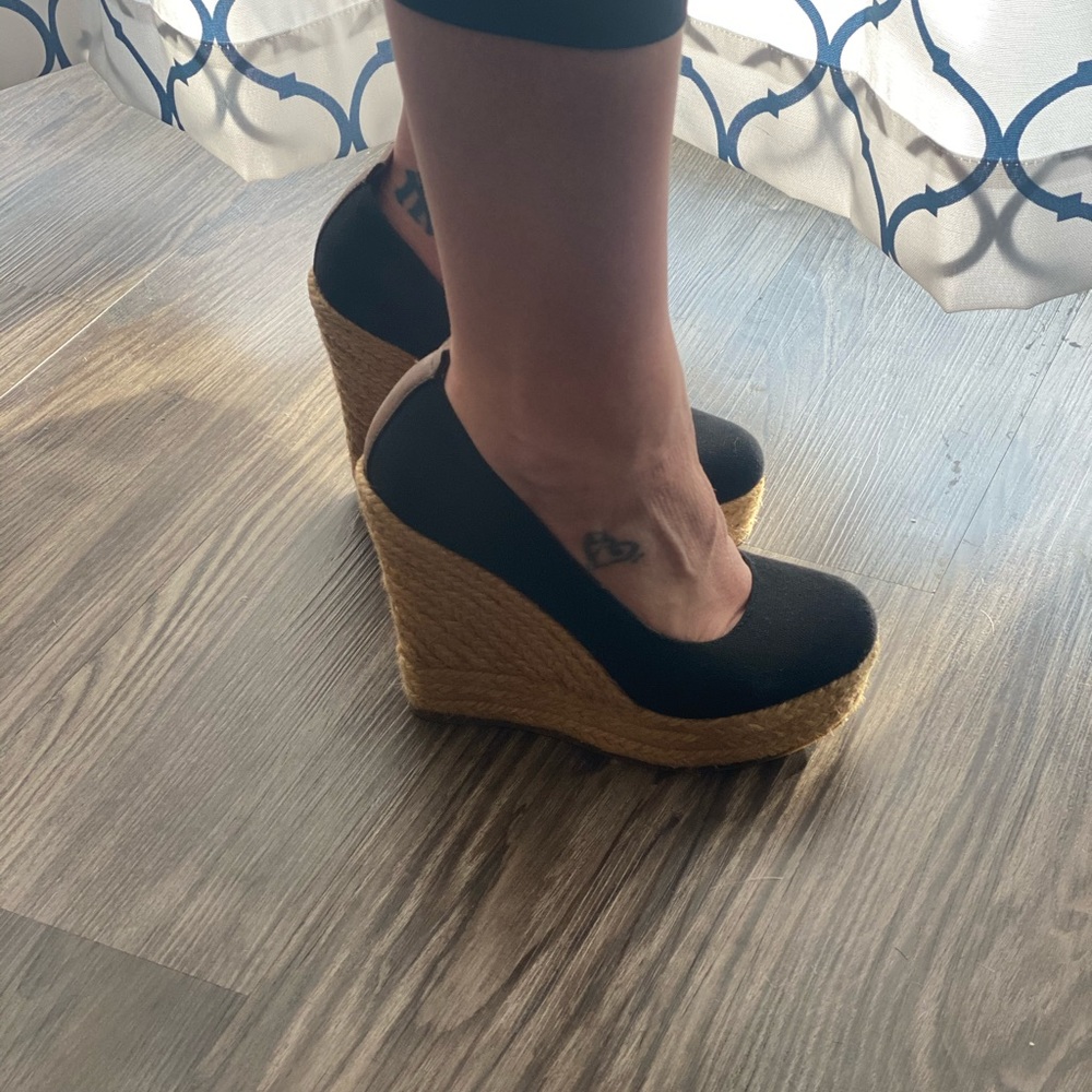 ALDO Wedges - Picture 7 of 11